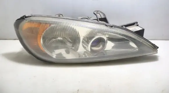 Nissan Primera Headlight/headlamp 89003045