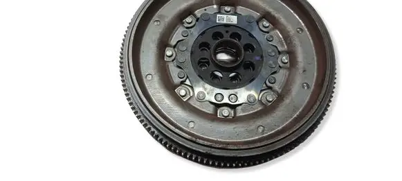 Skoda Octavia Mk4 Dual mass flywheel 05L105266K
