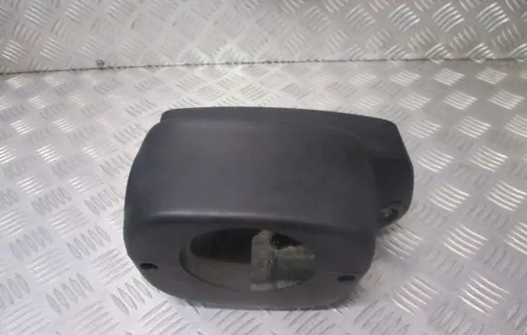 Hyundai Getz Steering wheel column trim