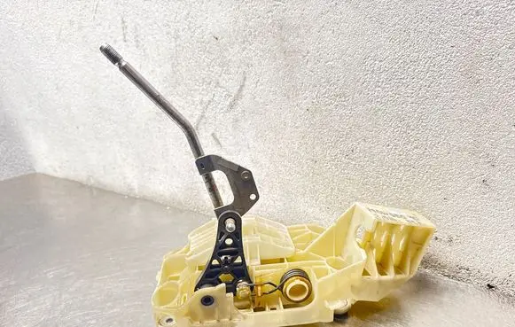 Ford Mondeo MK IV Gear shifter/selector 7G9R7C453BKD