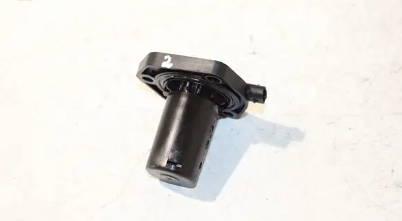Mercedes-Benz B W246 W242 Oil pressure sensor A0011531932