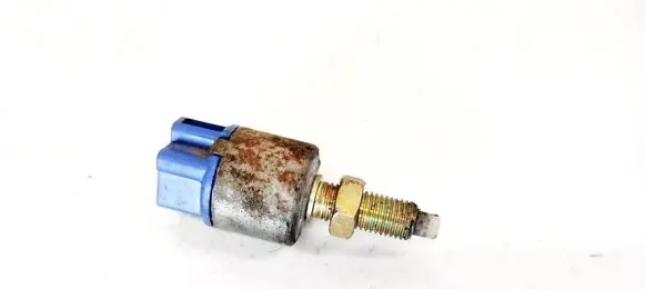 Toyota RAV 4 (XA20) Brake pedal sensor switch