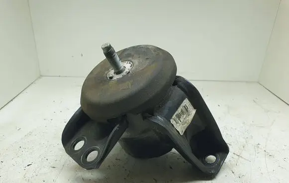 Engine mount bracket