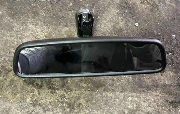 BMW 5 F10 F11 Rear view mirror (interior) 015881