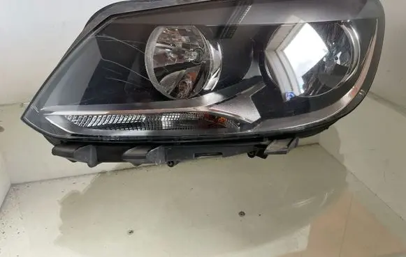 Volkswagen Touran II Headlight/headlamp 030126820300 1305236742 1T1941005G