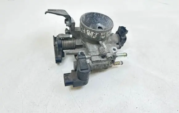 Toyota Corolla Verso E121 Throttle valve 2227022060 1368001821
