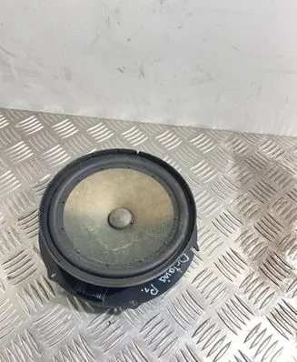 Skoda Octavia Mk2 (1Z) Front door speaker 1Z0035411A