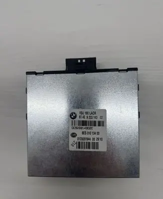 BMW 5 F10 F11 Voltage converter/converter module 9233143 0133051944 8ES01013400