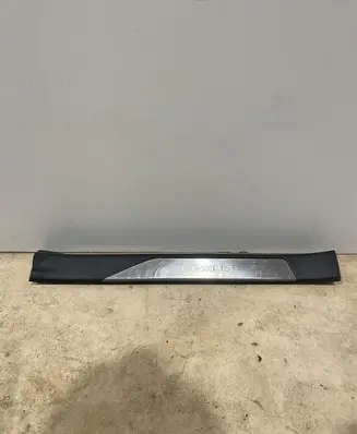 Lexus UX Front sill trim cover 6791076050