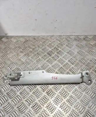 Volvo S60 Fender mounting bracket 31468234