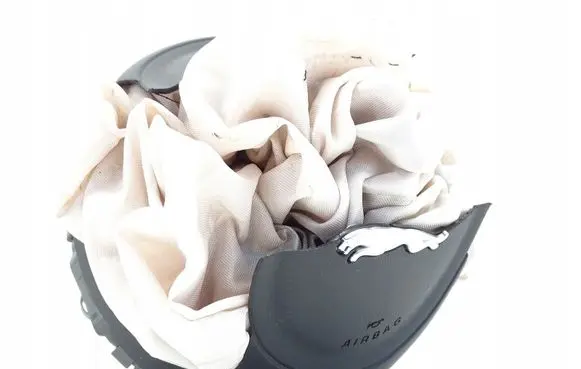Jaguar E-Pace Steering wheel airbag