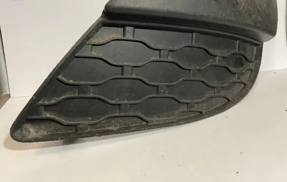 Renault Twingo II Front grill 7701209599