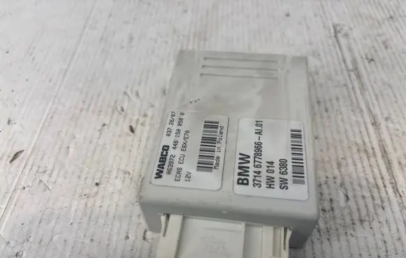 BMW X5 E70 Air suspension control unit module (rear) 4461500500 063972 6778966