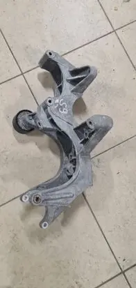 Audi Q7 4L Generator/alternator bracket 022260087F