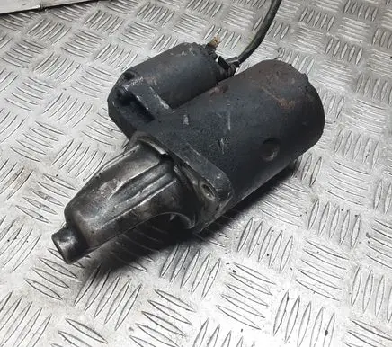 Nissan Micra Starter motor M2T37081 2330018011