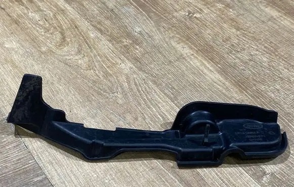 Land Rover Range Rover Evoque L551 Wiper trim K8D202252A