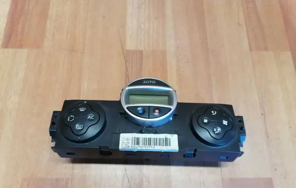 Renault Scenic II - Grand scenic II Climate control unit 8200501465