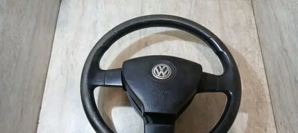 Volkswagen PASSAT B6 Steering wheel 