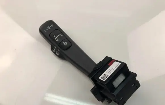 Volvo V40 Indicator stalk 31456042