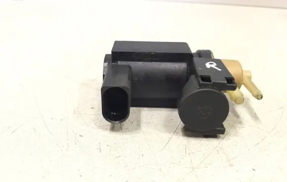 Volvo XC60 Turbo solenoid valve 31339808 70466400