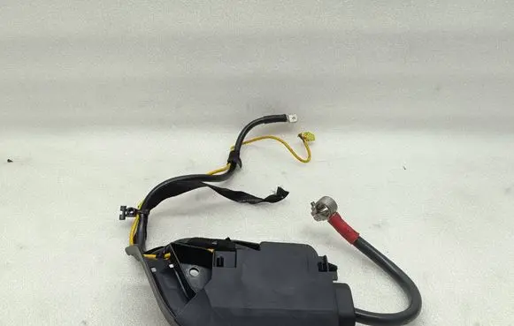 Audi A6 S6 C6 4F Positive cable (battery) 4F0971812A K94F812A