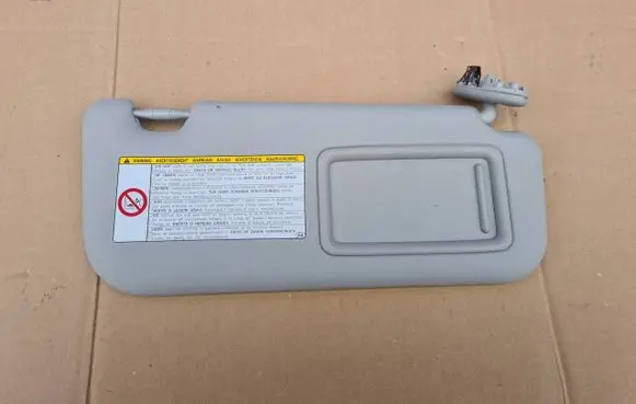 Toyota Verso-S Sun visor