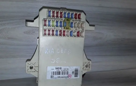KIA Ceed Fuse module 919502H500 919501H510