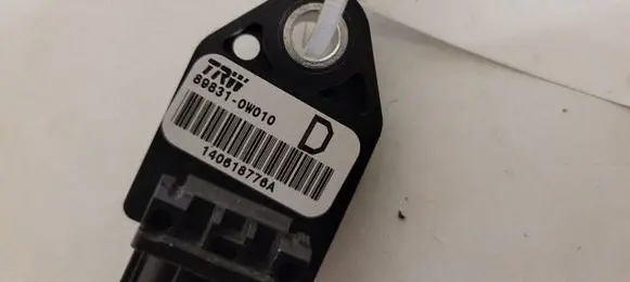 Toyota Corolla Verso AR10 Airbag deployment crash/impact sensor 898310W010