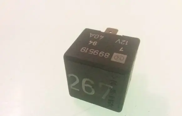Volkswagen PASSAT B5 Other relay 443919578C 267