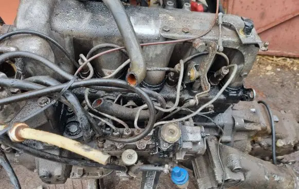 Mercedes-Benz 207 310 Engine