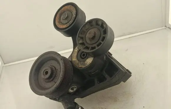 Iveco Daily 3rd gen Power steering pump 7611332