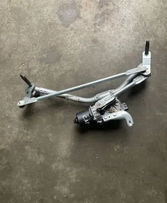 Front wiper linkage and motor