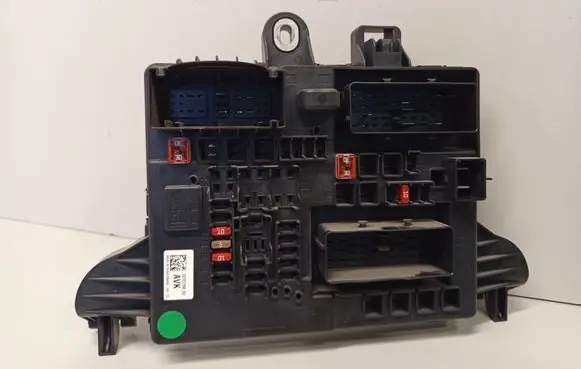 Opel Insignia A Fuse module 22737768 544949969