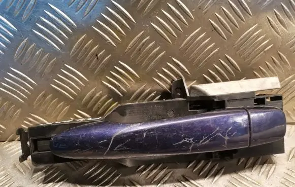 Nissan Pulsar Front door exterior handle 8061121133