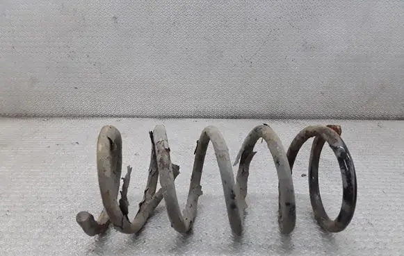 Toyota Avensis Verso Rear coil spring