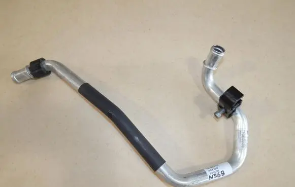 Volkswagen Touareg II Engine coolant pipe/hose 7P0819858B