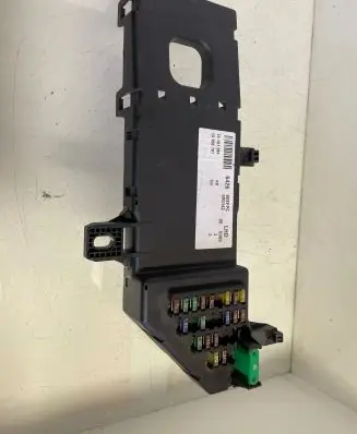 Opel Signum Fuse module 13181984 460023260 13168781