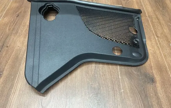 Mercedes-Benz E W213 Wiper trim A2138300100