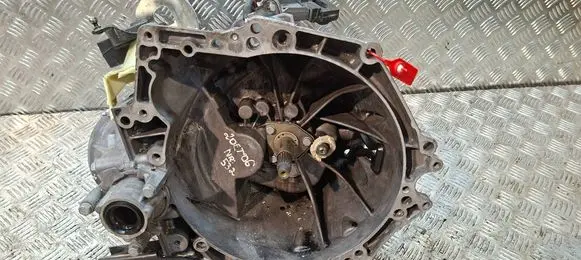 Peugeot 2008 I Manual 5 speed gearbox S27612532 20ET06