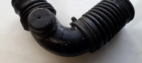 Subaru Legacy Air intake hose/pipe A13AE00