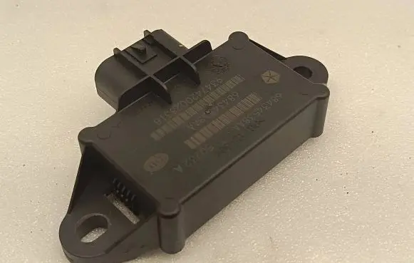 Chrysler Pacifica Fuel injection pump control unit/module 68434538AA 9347420028318 68434C88AA