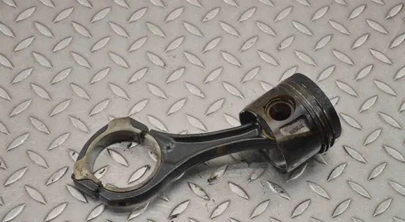 Mercedes-Benz Sprinter W906 Piston 8340E
