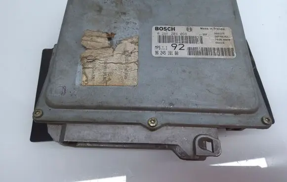 Peugeot 406 Engine control unit/module 0261204066