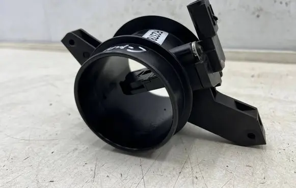 Ford Kuga II Mass air flow meter 7M5112B579BB