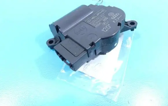 Seat Alhambra (Mk2) A/C air flow flap actuator/motor 52411483 IMPRK1269052