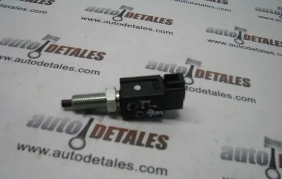 Clutch pedal sensor
