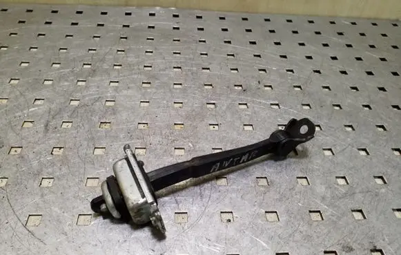 Opel Antara Front door check strap stopper