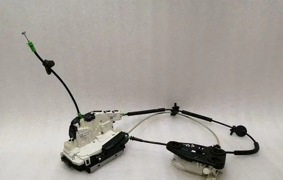 Tesla Model X Front door lock 111206490A