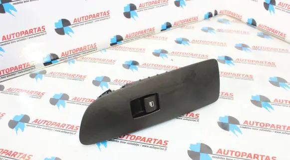 BMW 1 E81 E87 Electric window control switch 9163001