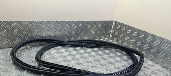 Skoda Superb B8 (3V) Loading door rubber seal (on body) 